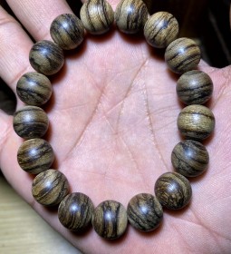 Vật Phẩm Trầm Hương 12mm Bông – Philippines