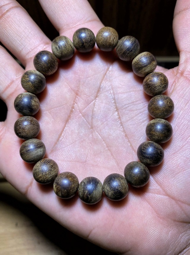  Vòng Trầm Hương Tròn 10mm – Philippines