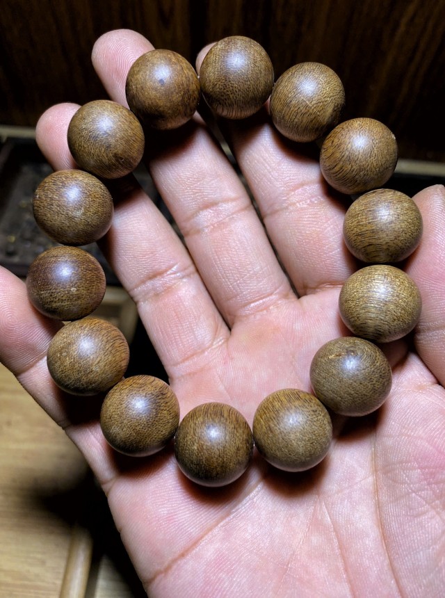 Vật Phẩm Trầm Hương Tròn 16mm – Lanao, Philippines