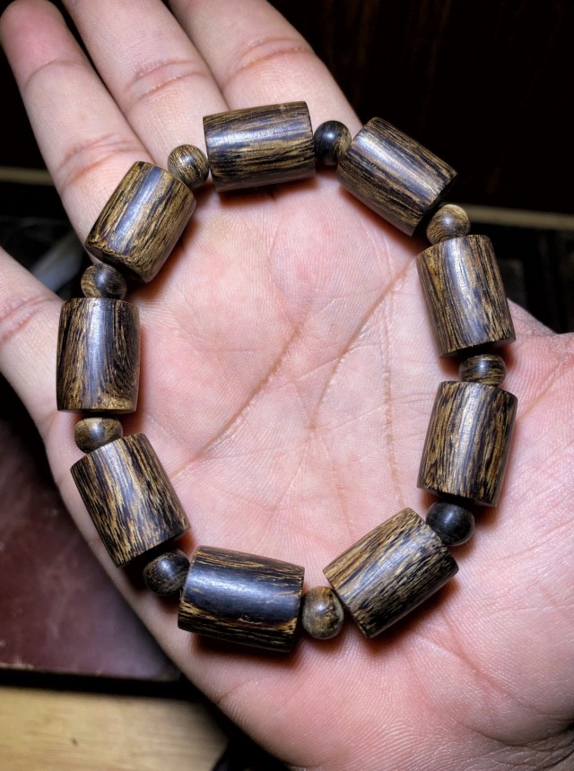 Vật Phẩm Trầm Hương Đốt Trúc Chìm 13mm – Philippines