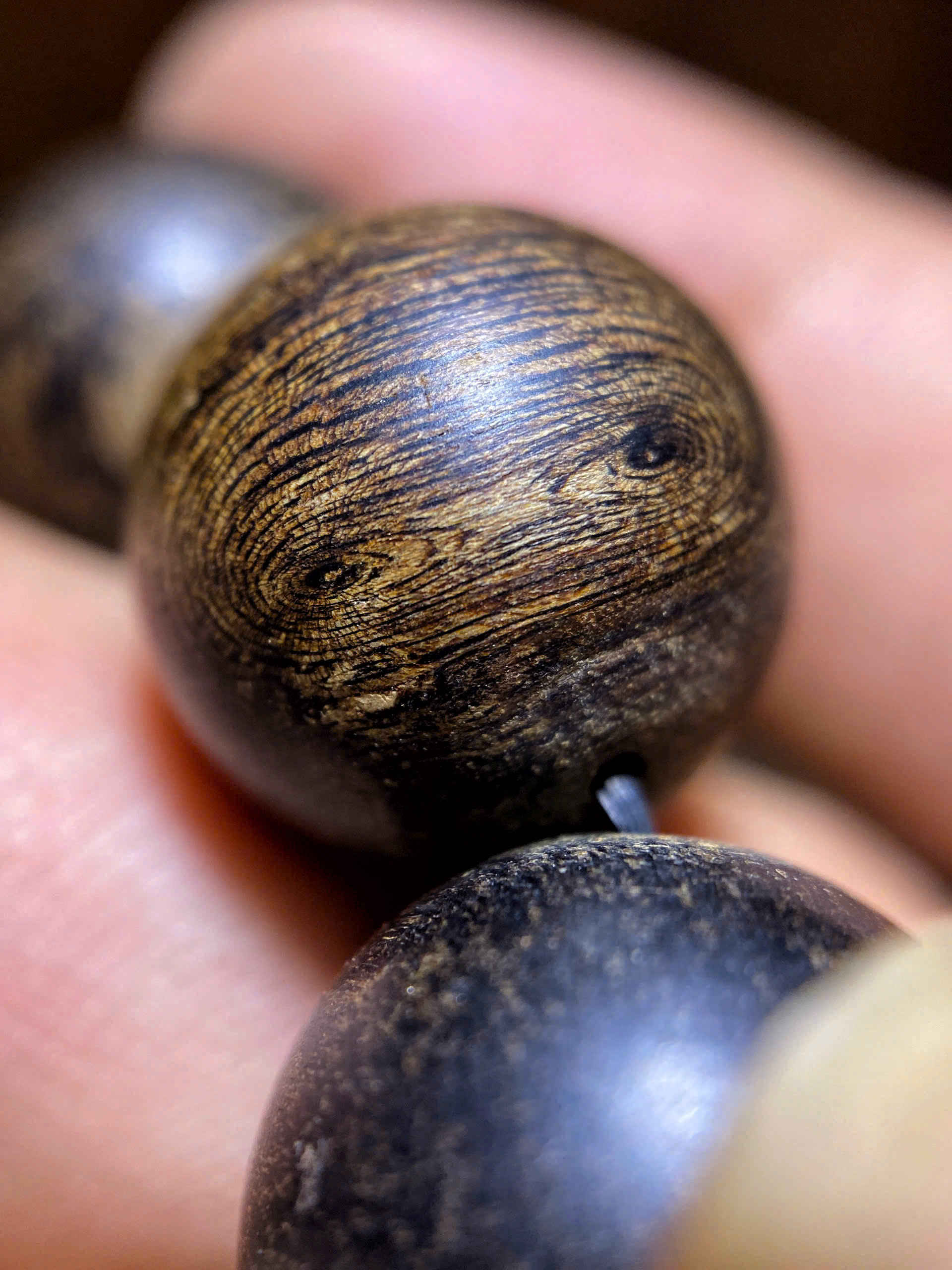 Vật Phẩm Trầm Hương 16mm Chìm – Philippines
