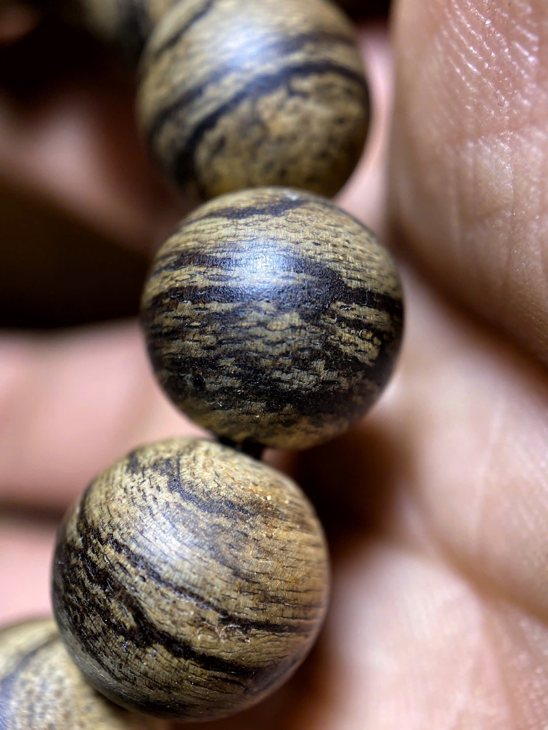 Vật Phẩm Trầm Hương 12mm Bông – Philippines