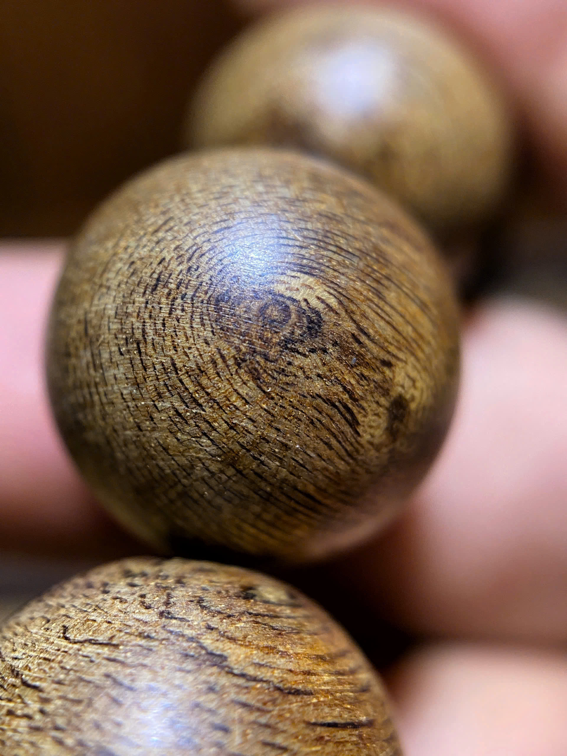 Vật Phẩm Trầm Hương Tròn 16mm – Lanao, Philippines