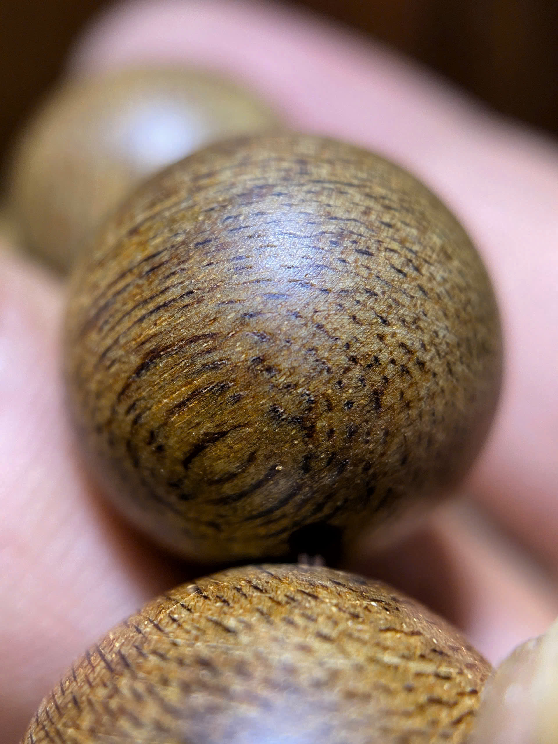 Vật Phẩm Trầm Hương Tròn 16mm – Lanao, Philippines